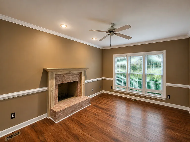 207 Custer Trl — Photo 3