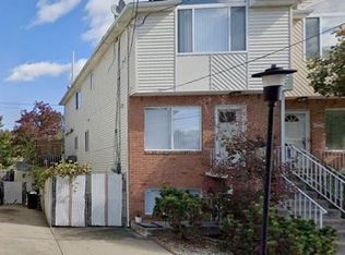35 Bentley Ln #1, Staten Island, NY 10307