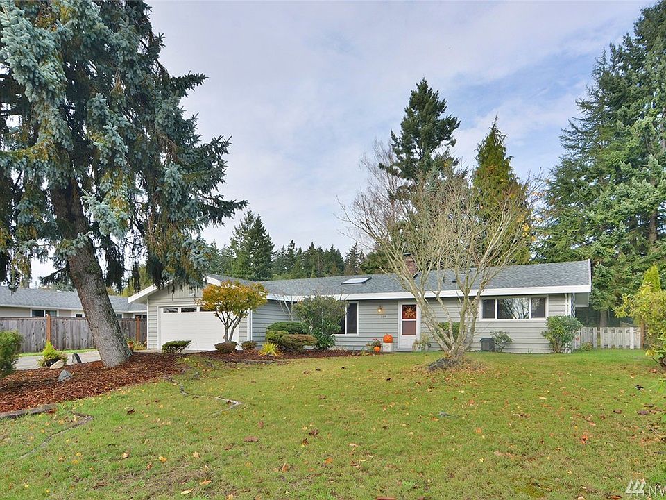 1st image of 304 White Pine Dr