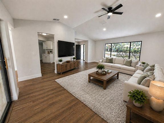 4th image of 6310 Shalimar Ave