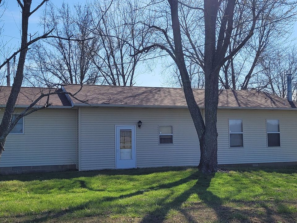 1st image of 17860 N Woodlawn Ln