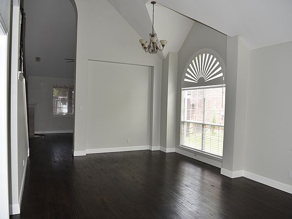 2nd image of 8029 Alderwood Dr