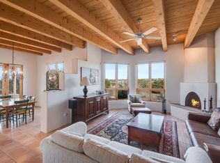 35 Tetilla Rd, Santa Fe, NM 87508