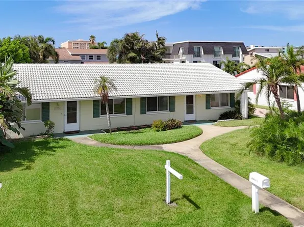 17006 2nd St E, North Redington Beach, FL 33708