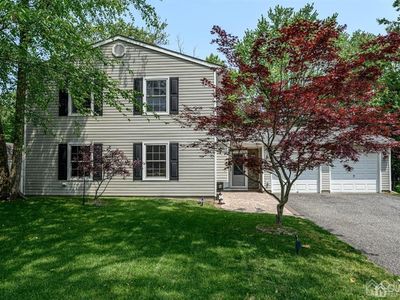 9 Hearth Ct, Howell, NJ, 07731