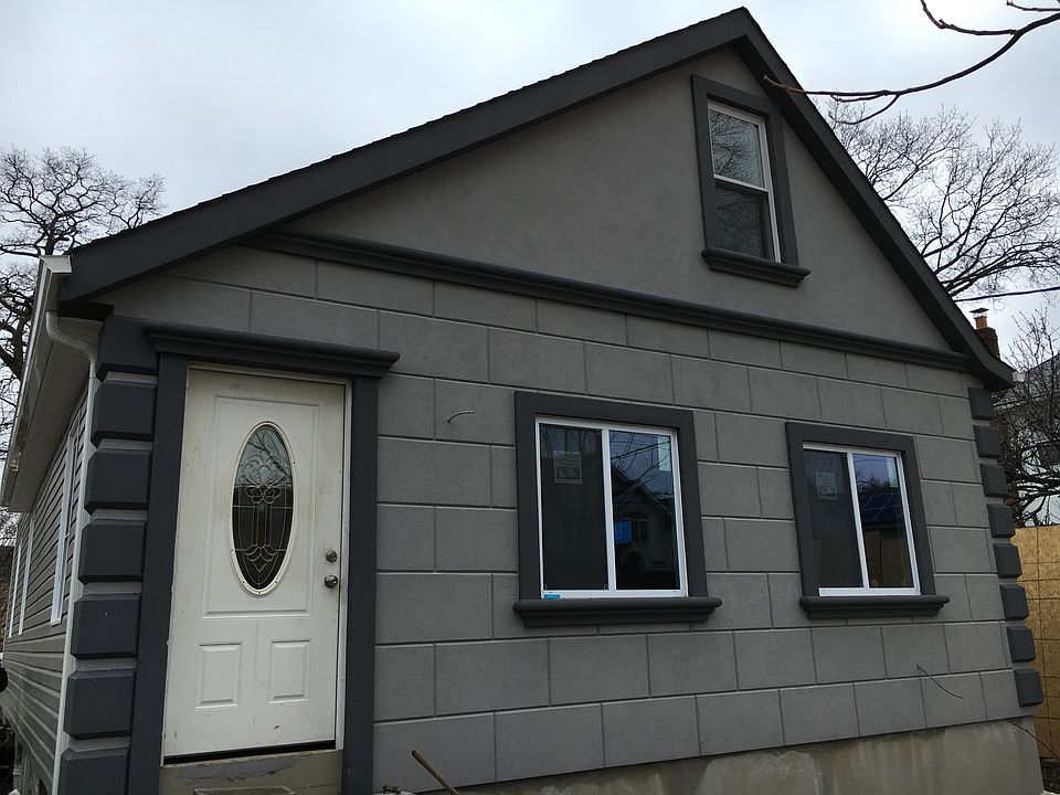 1st image of 223-30x 110 Ave