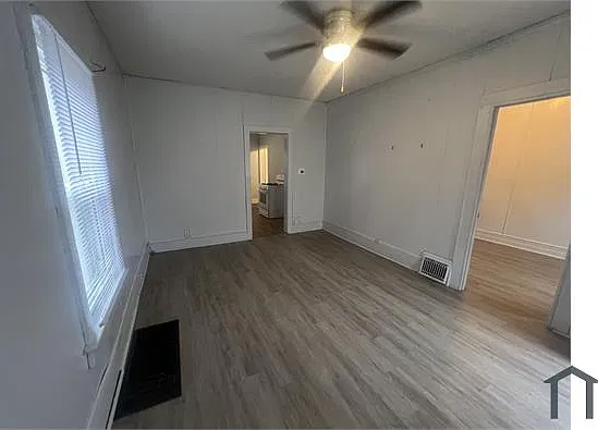 2 bed, 2503 sqft, $1,150 — Photo 4