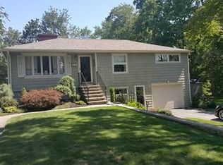 54 Jackson Ave, Somerset, MA 02725
