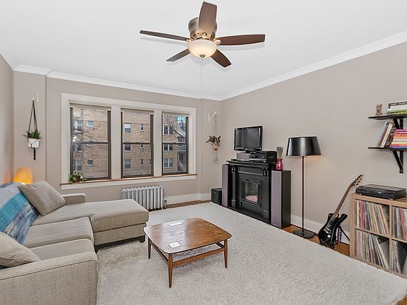 4th image of 4956 N Winchester Ave APT 2