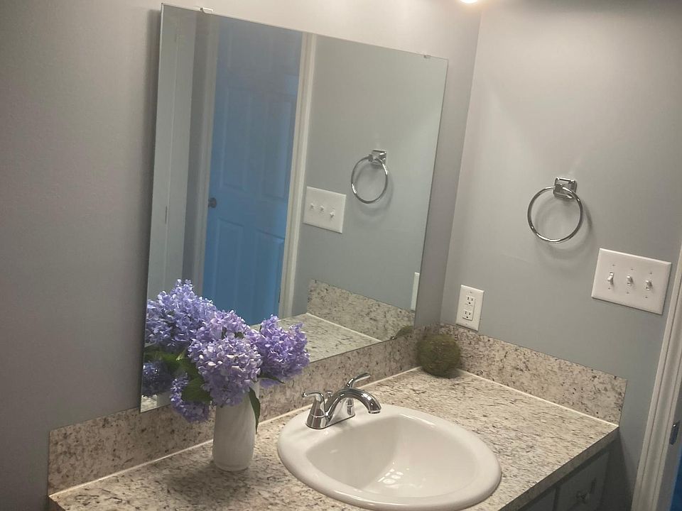 1st image of 503 N Academy St #503