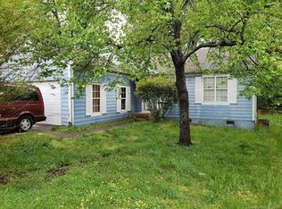 7015 Hunters Glen Dr, Charlotte, NC 28214