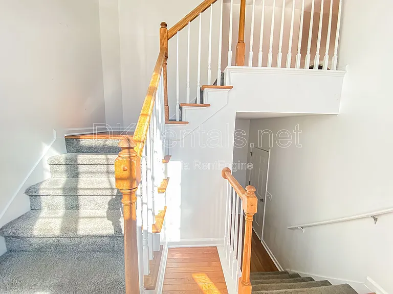 1068 S Gordon Rd SW — Photo 7