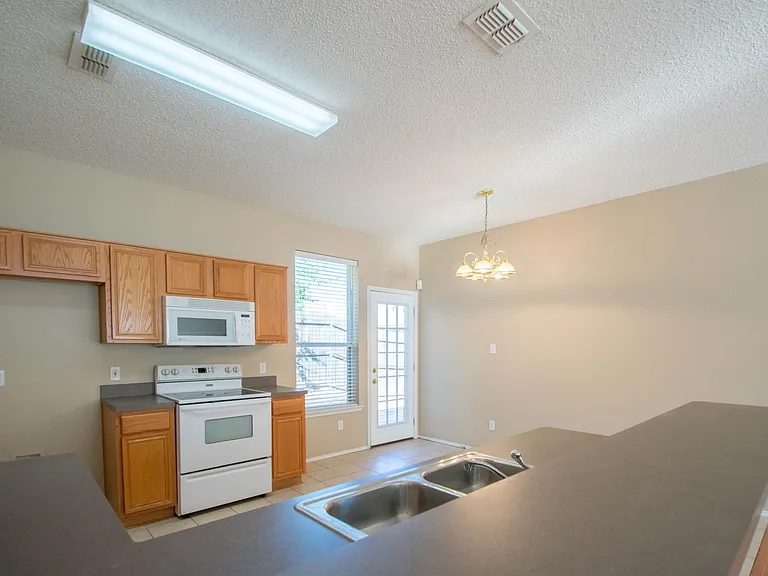 6316 Downeast Dr — Photo 7