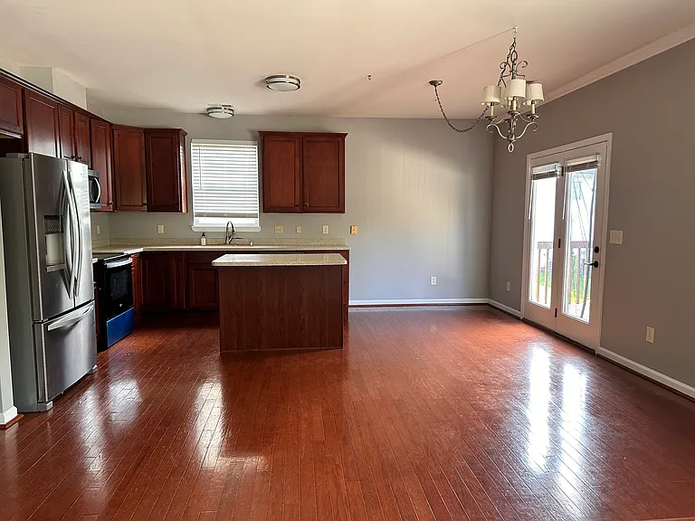 249 Hays Blvd — Photo 12