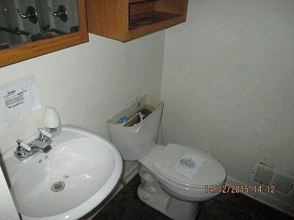 5th image of 6013 Gloria Ln