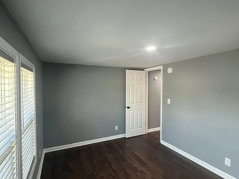 5627 Hardwick Ln — Photo 18