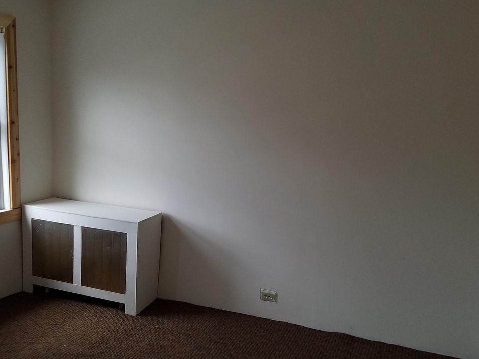 2nd image of 984 South St #1