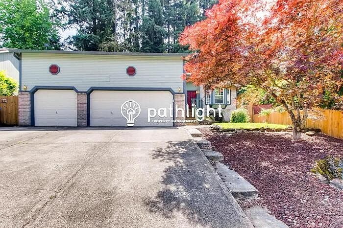 1st image of 8405 NE 14th Ln