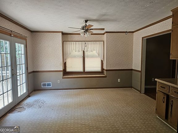 3rd image of 35 Stone Creek Dr