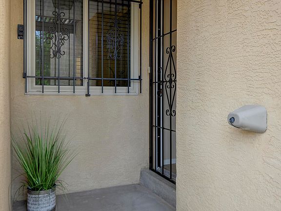 3rd image of 90 Calle San Blas NE