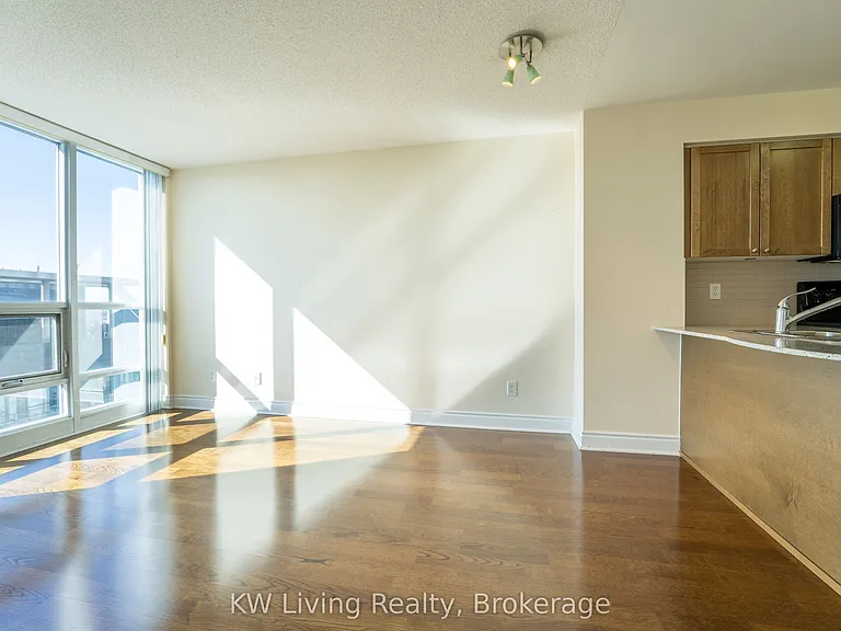 763 Bay St #4009 — Photo 4