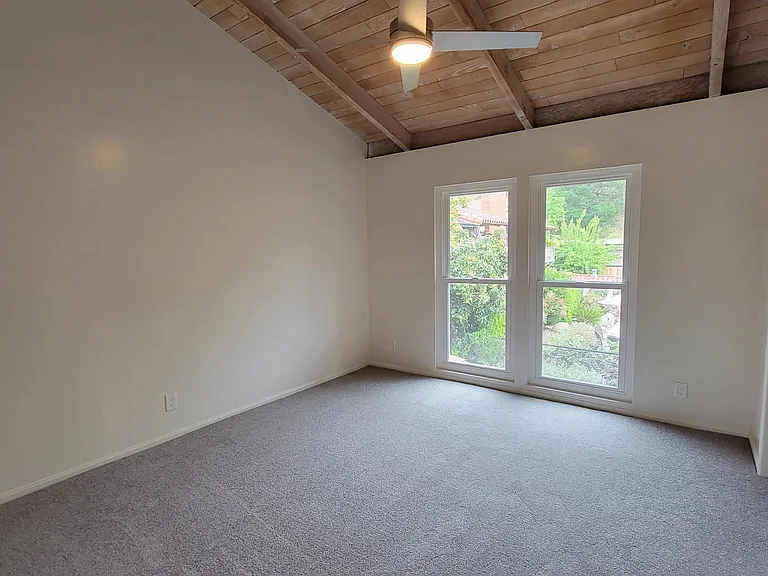 2638 State St — Photo 13