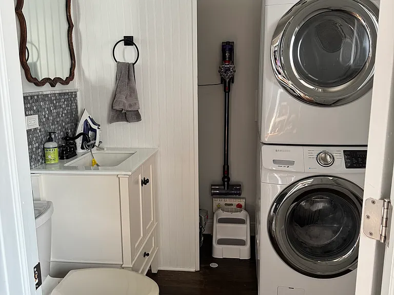 3127 N Kenmore Ave #2 — Photo 9