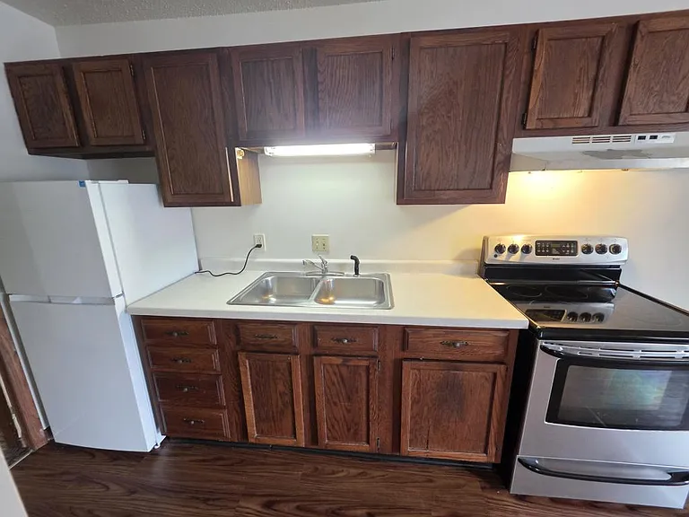 201 W South Railroad St #203 — Photo 3