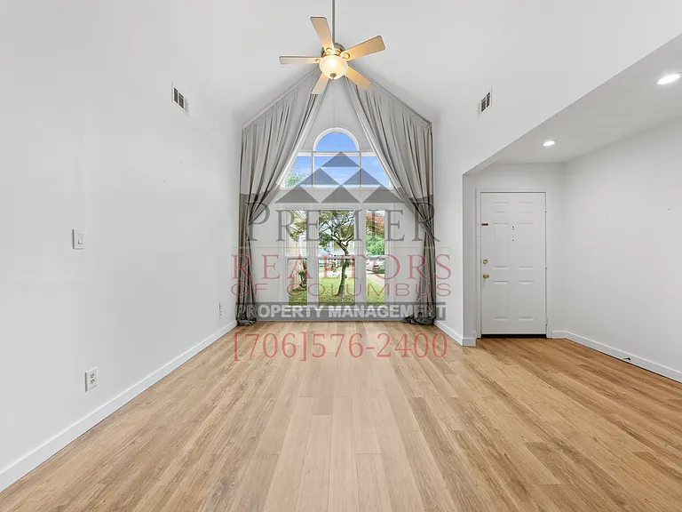 2250 Rock Springs Ct — Photo 13