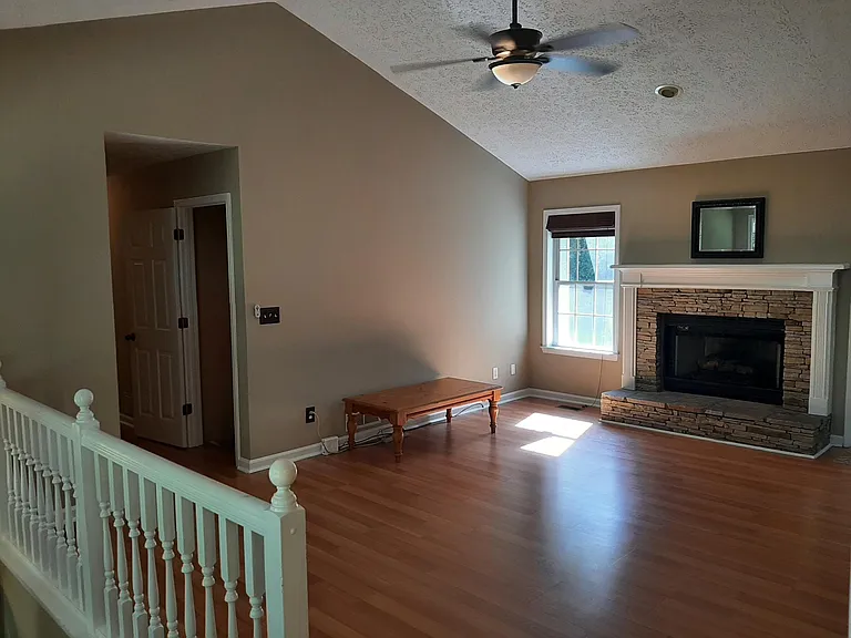 411 Hearthstone Way — Photo 29