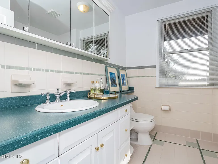12 Lexington Ave #2 — Photo 16