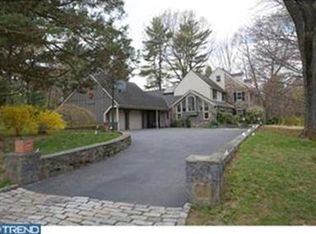 656 Golf Club Rd, Newtown Square, PA 19073