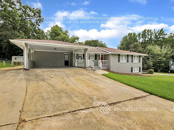 3rd image of 3753 Briarcliff Dr