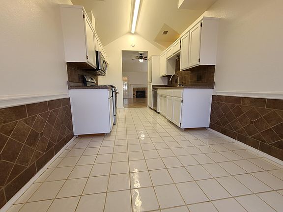 4th image of 1510 Spanish Trail Dr