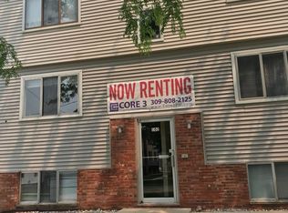 102 W Locust St APT 2, Normal, IL 61761