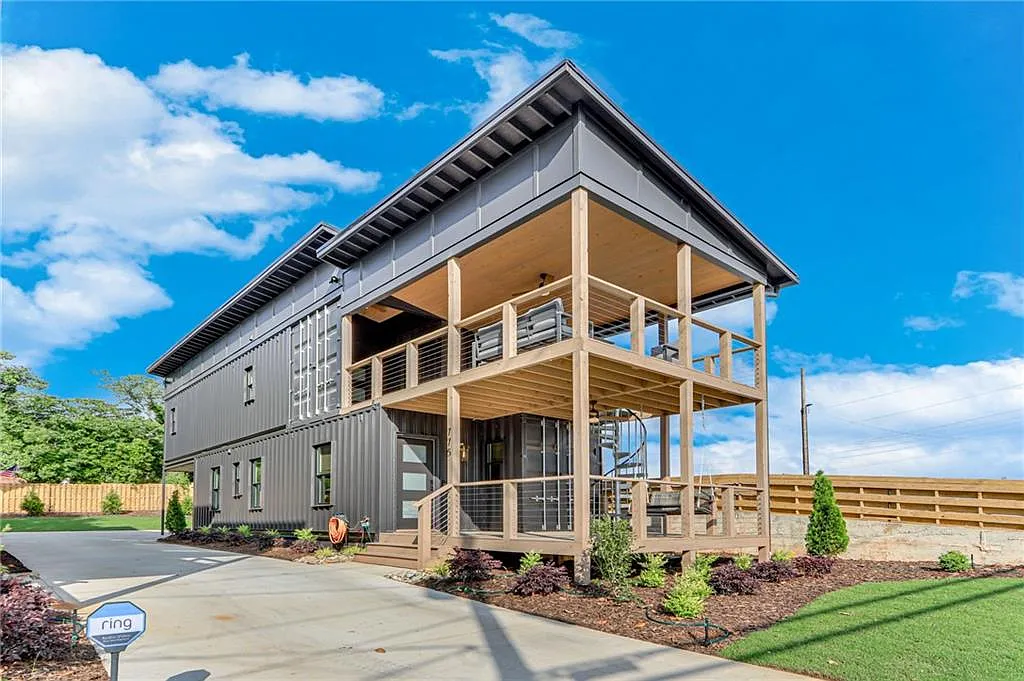 2 bed, 2.5 bath, $4,000 — Photo 1
