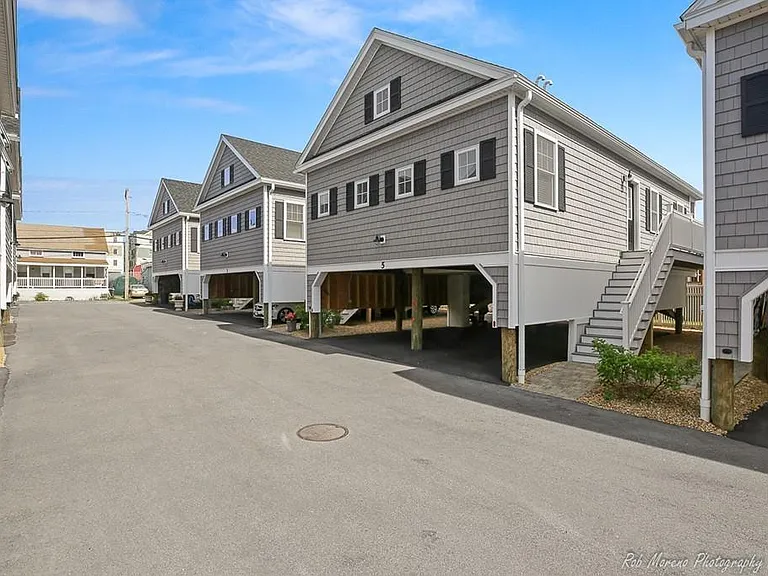 44 Railroad Ave — Photo 28