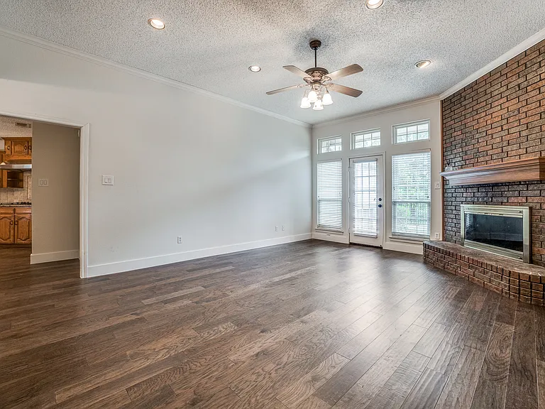 512 Parkview Pl — Photo 3
