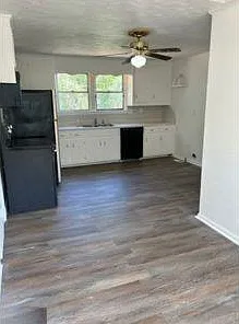 513 Center St — Photo 6