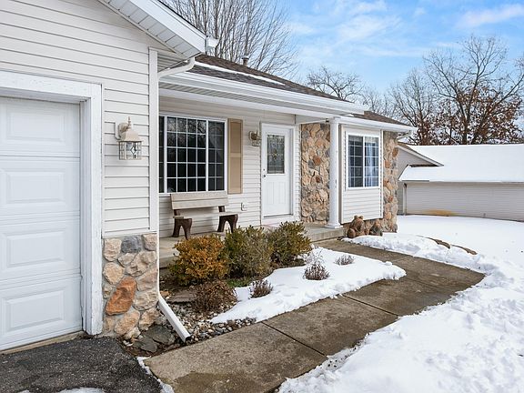 4th image of 4856 Hathaway Ct