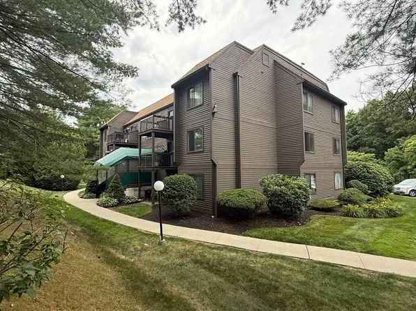 200 Colonial Dr Unit 306, Ipswich, MA 01938