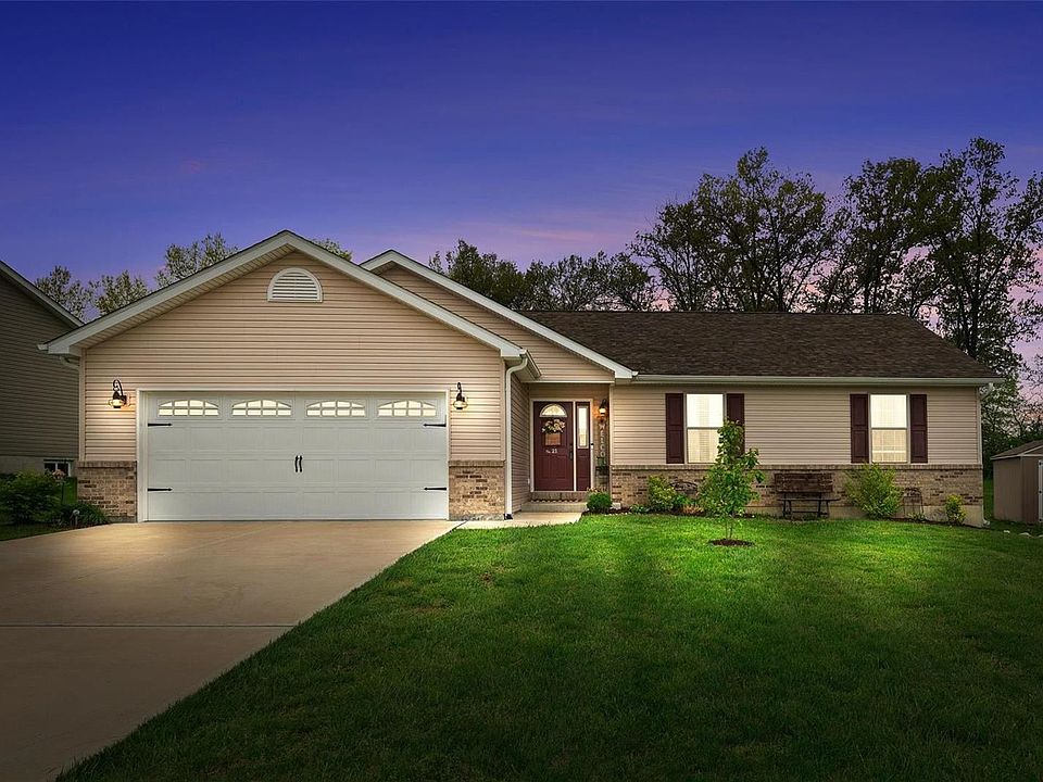 1st image of 21 Hollyhock Dr