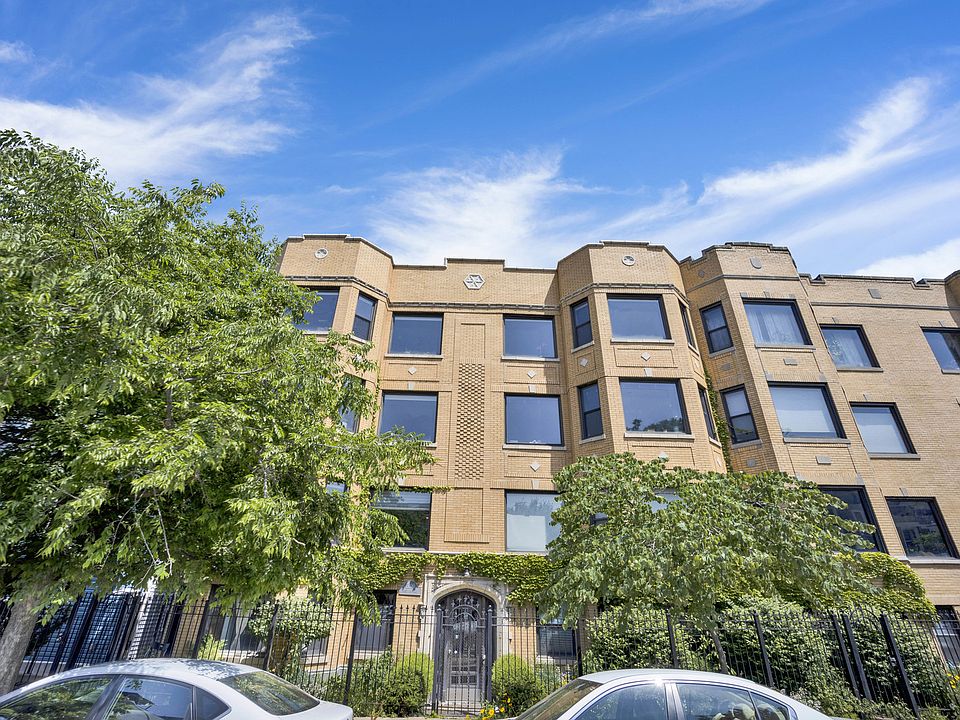 1st image of 3108 W Lyndale St APT 3B