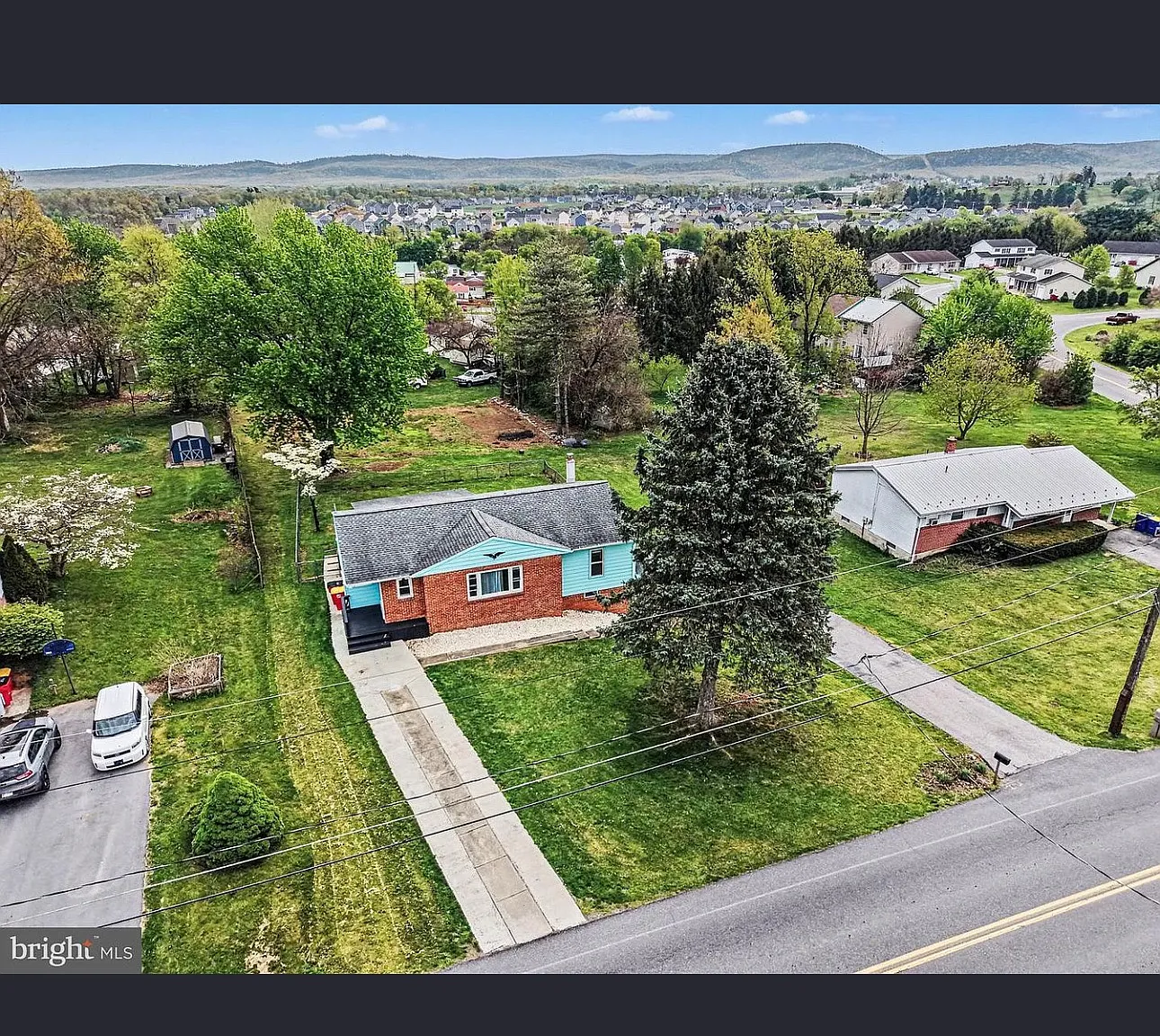 5 bed, 2464 sqft, $2,200 — Photo 4