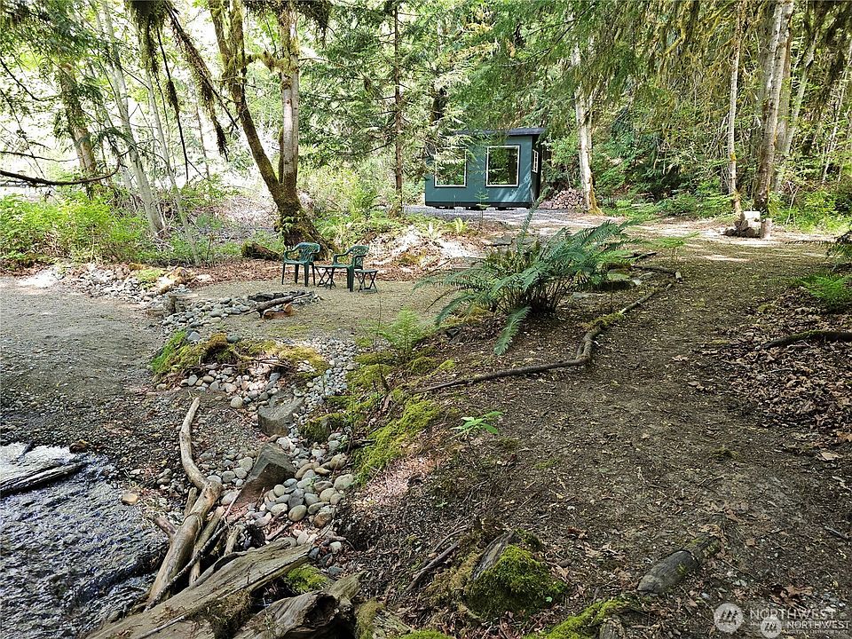 1st image of 170 NE Elfendahl Pass Road