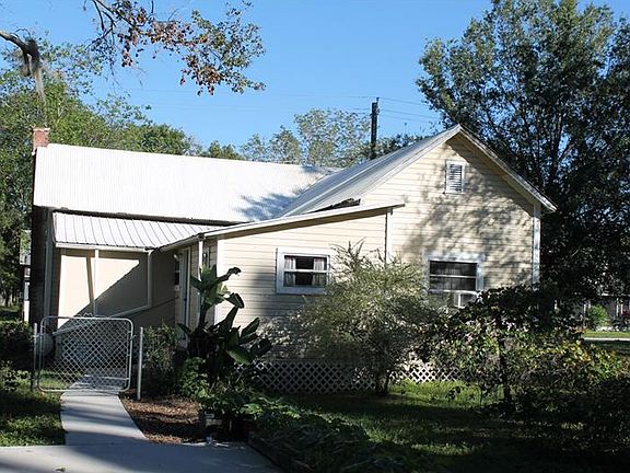 2nd image of 604 NW 2nd Ave