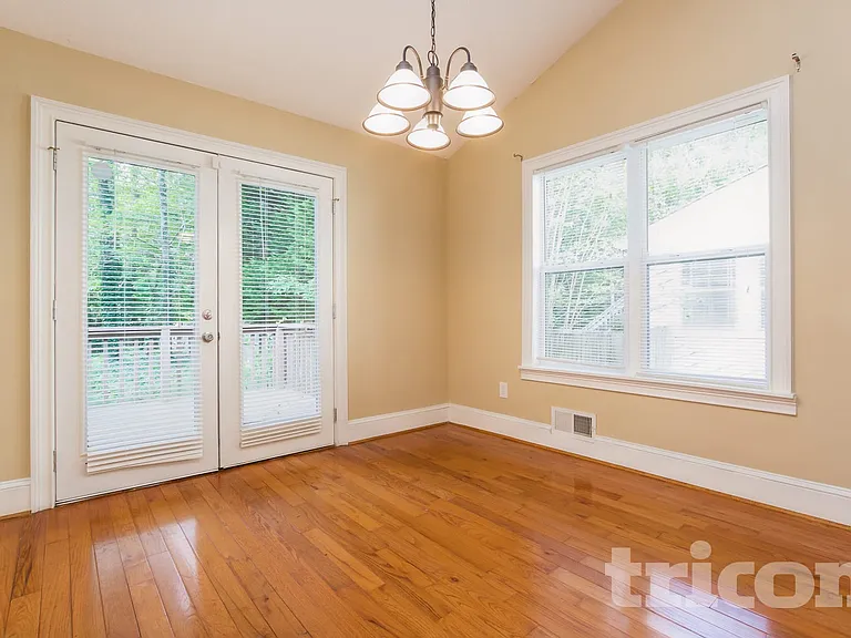 6583 Oakwood Dr — Photo 5