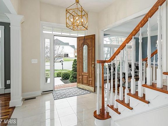 3rd image of 43231 Canal Creek Pl