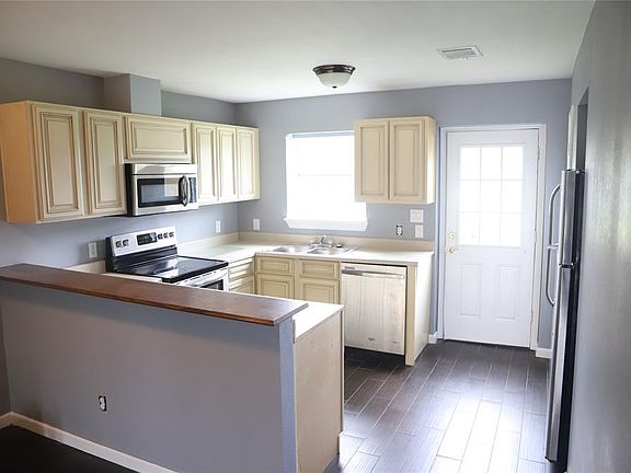 4th image of 7810 Peachtree St APT E