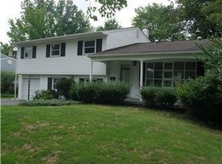 2412 Shellpot Dr, Wilmington, DE 19803